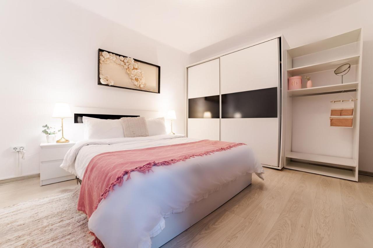 Anastasia Apartments With Parking Брашов Экстерьер фото