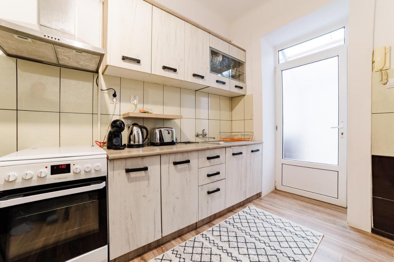 Anastasia Apartments With Parking Брашов Экстерьер фото