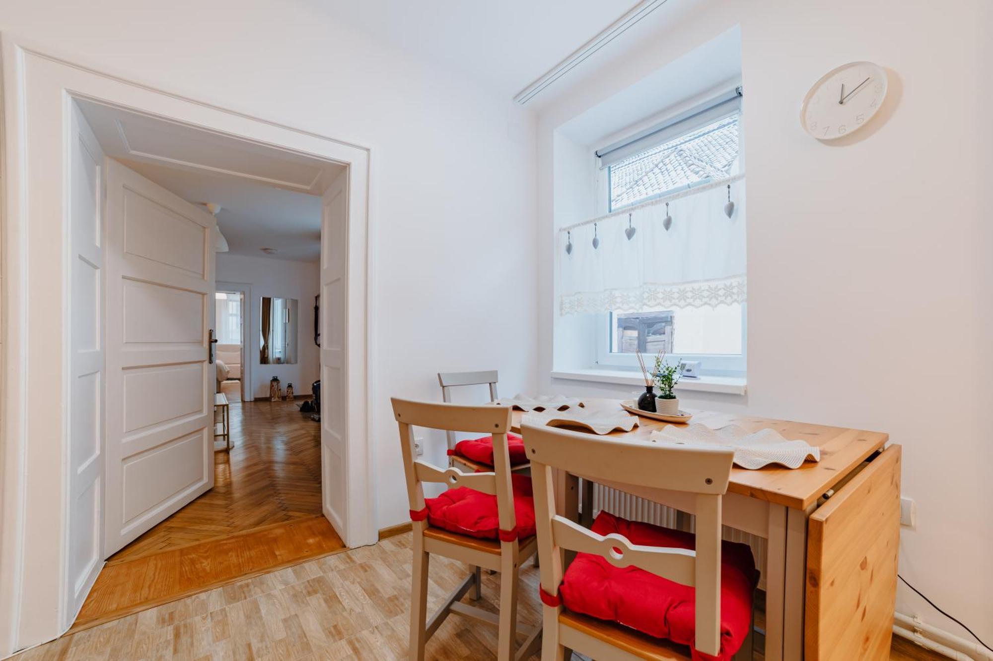 Anastasia Apartments With Parking Брашов Экстерьер фото