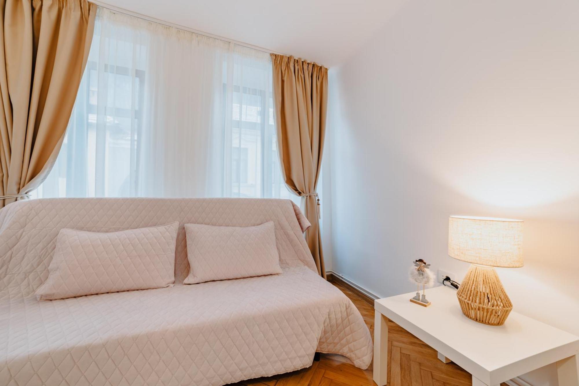 Anastasia Apartments With Parking Брашов Экстерьер фото